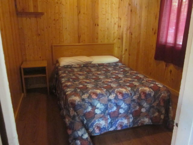 Kenosee Inn & Cabins Kenosee Park Room photo