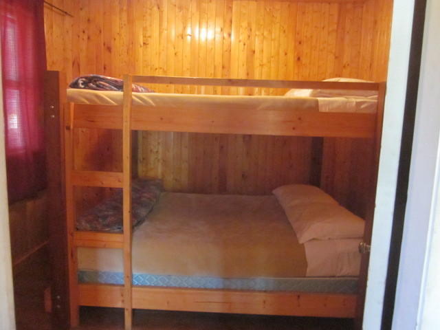 Kenosee Inn & Cabins Kenosee Park Room photo