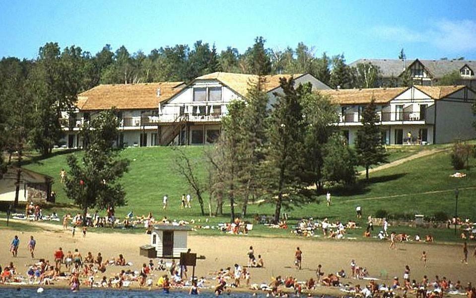 Kenosee Inn & Cabins Kenosee Park Exterior photo